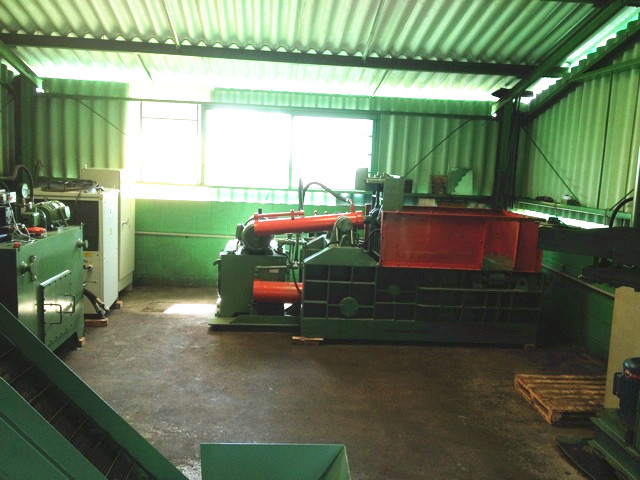 Y81-100 scrap metal processing equipment in Brazil